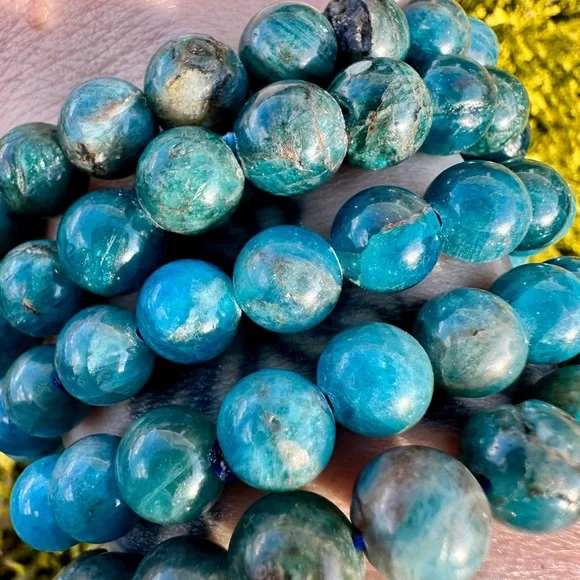 9mm Apatite Beaded Bracelet - Picture 6 of 8